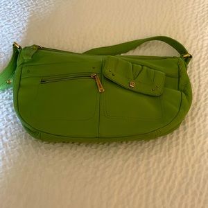 STONE MOUNTAIN NEW Leather Purse hardware signature. Shoulder drop 29”